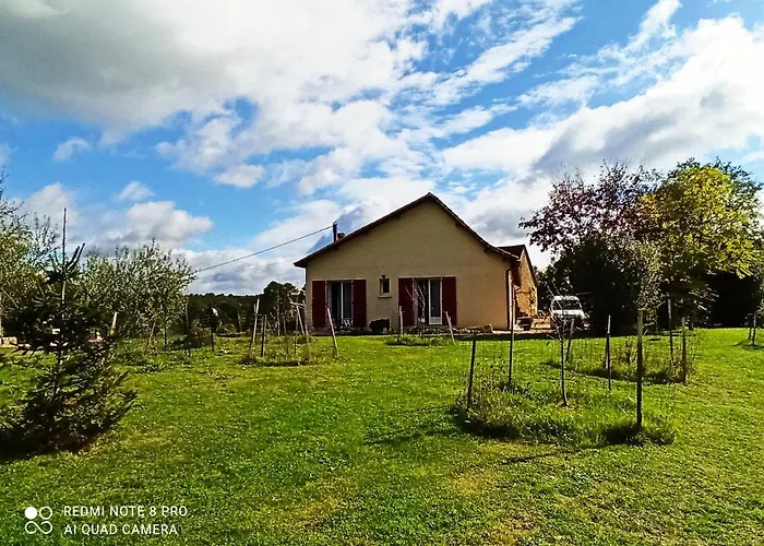 Pensión Les De Beauviel Saint-Jean-dʼEyraud