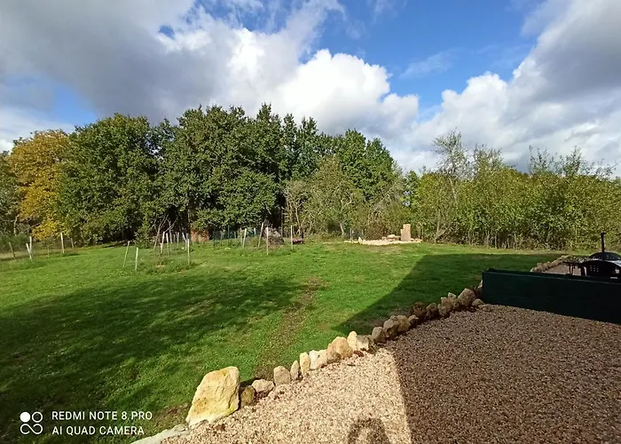 Les De Beauviel Pensión Saint-Jean-dʼEyraud