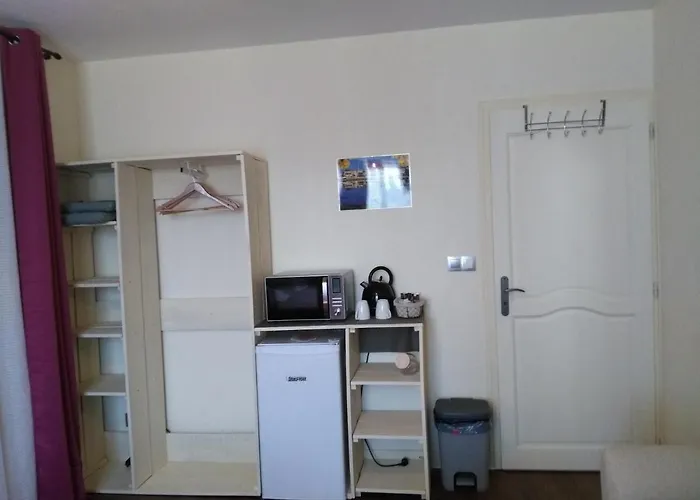 Les De Beauviel Gæstehus Saint-Jean-dʼEyraud